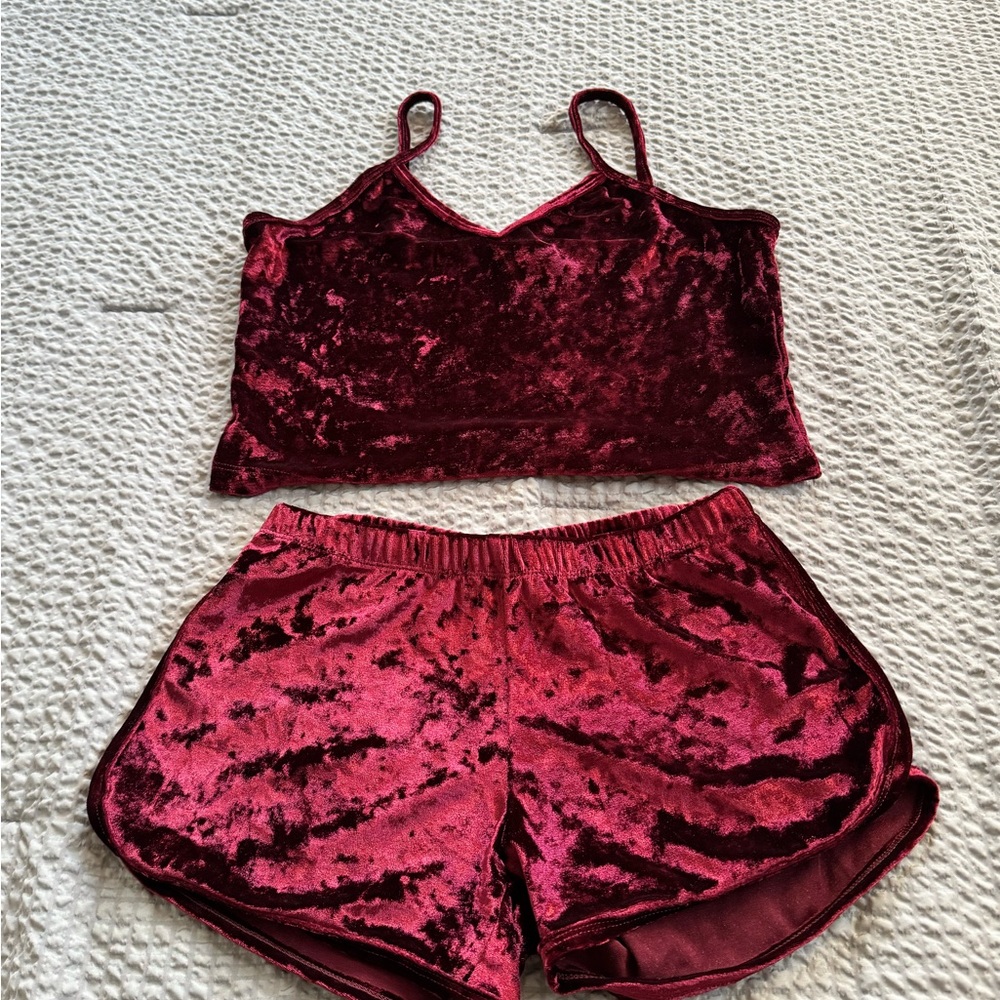 ⚠️Velvet Pajama Set⚠️